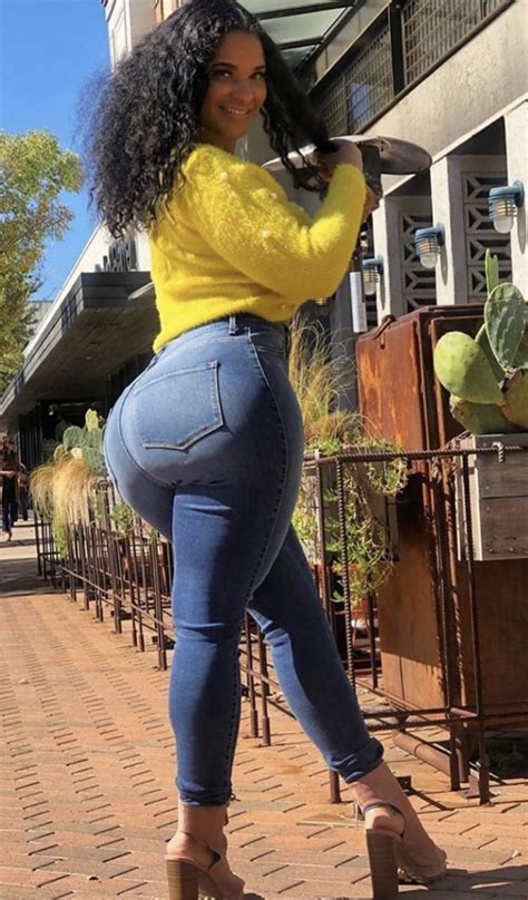 thick booty bouncing|big.